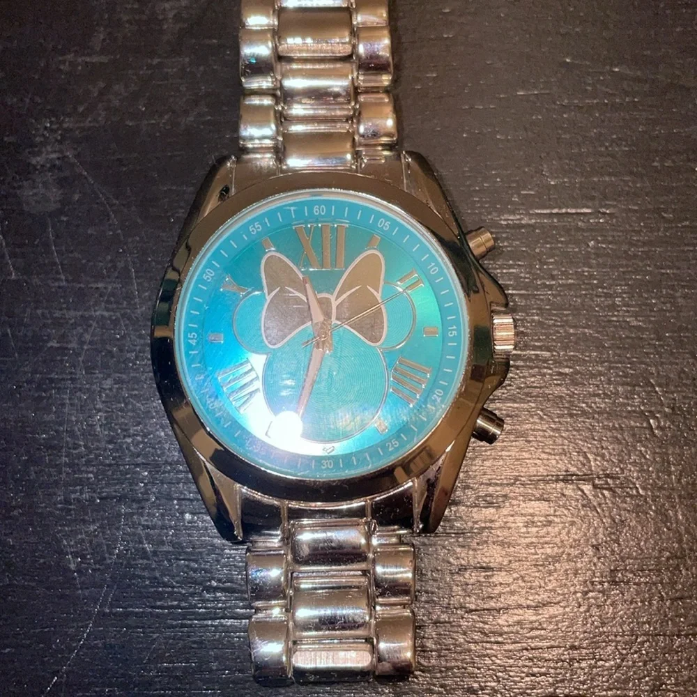 Vintage Accutime Women's Minnie Mouse Silver Tone Blue Face Watch